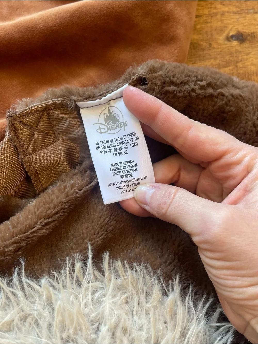 Disney Store Star Wars Ewok Toddler Costume Brown Fuzzy Bodysuit Hood 18-24M - Picture 6 of 9
